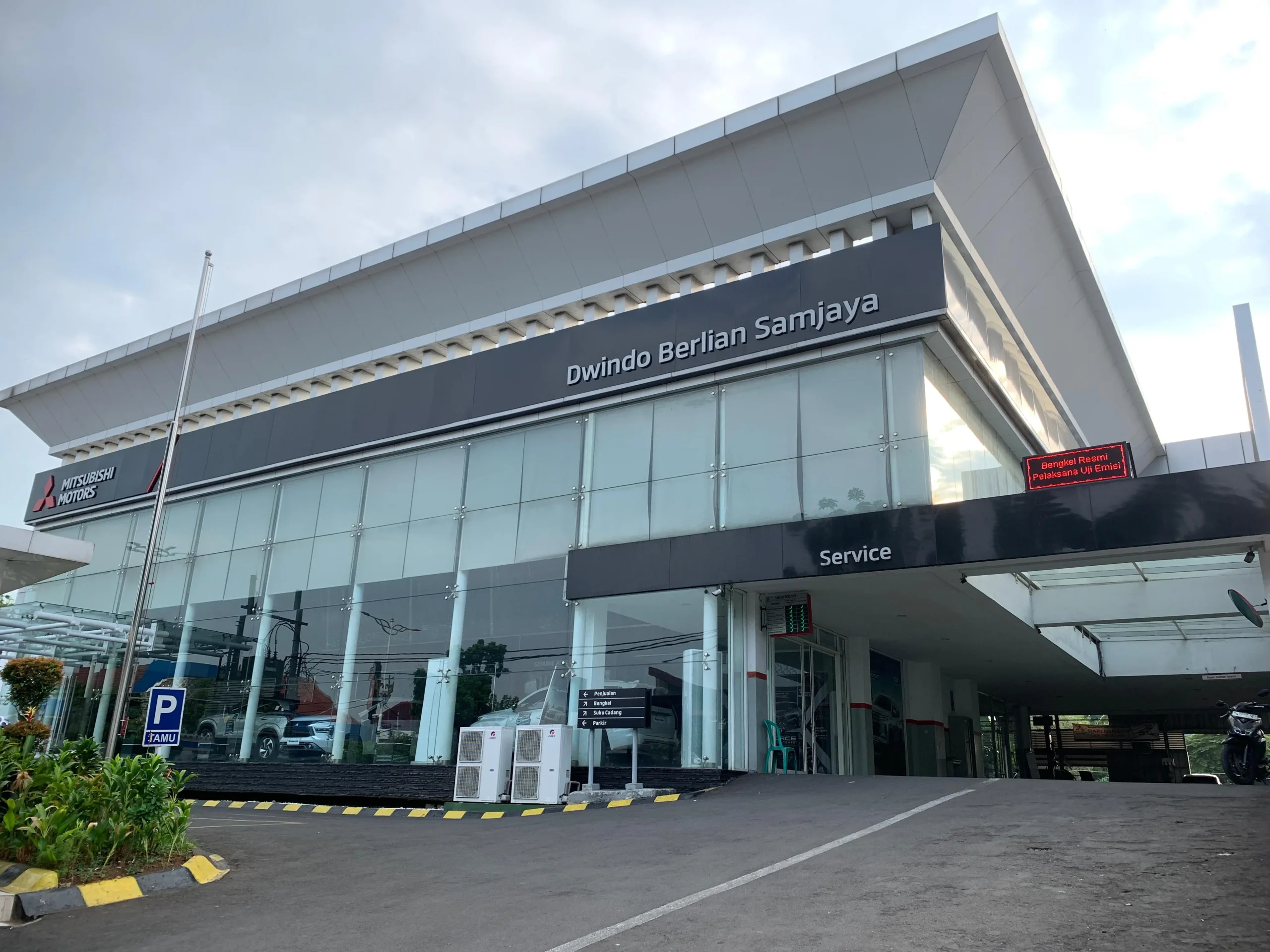 Dealer Mitsubishi Terdekat